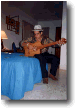 Guitarra hecha para el filme Cuba Feliz (especialmente para el Gallo) 